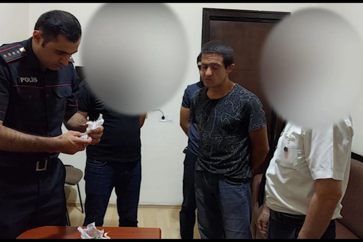 Сотрудники гянджинской полиции провели широкомасштабную операцию по поимке наркоторговцев - ФОТО