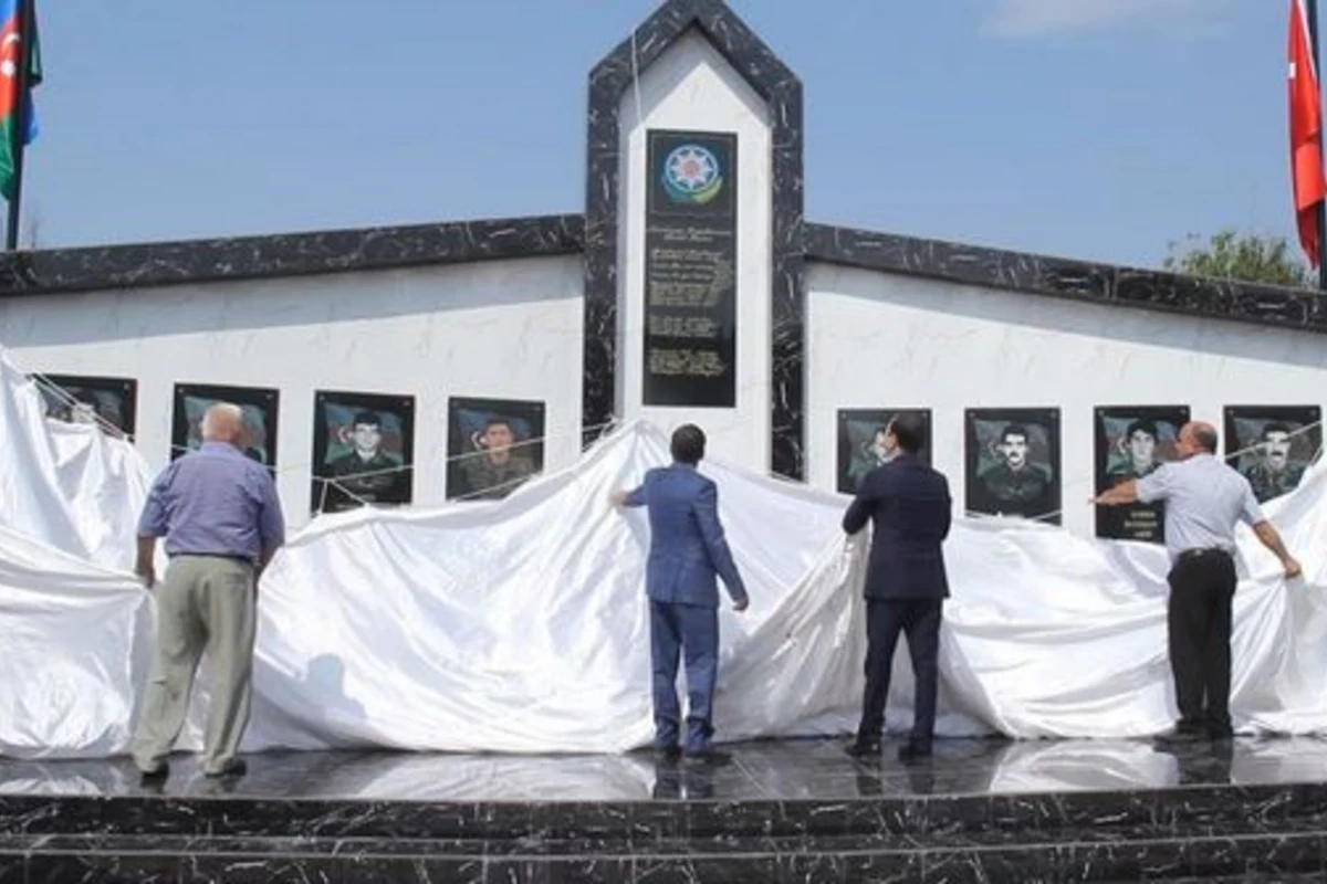 İsmayıllıda şəhidlərin xatirəsinə inşa edilən abidə kompleksinin açılışı oldu - FOTO
