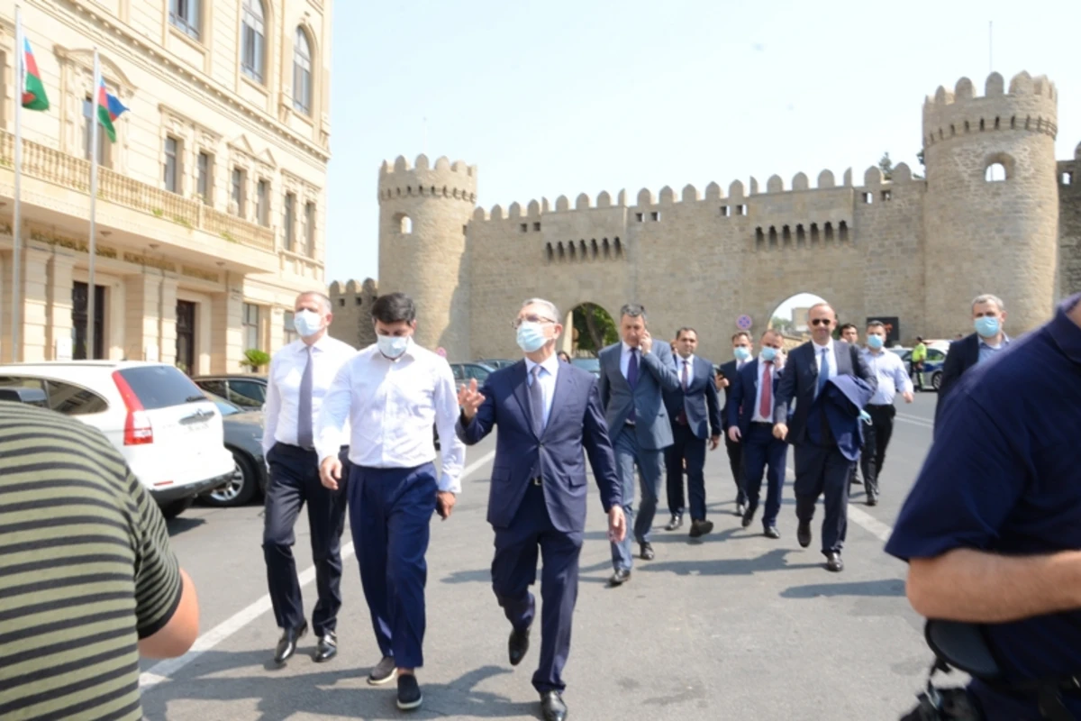 Tbilisi meri Bakını gəzib - FOTO