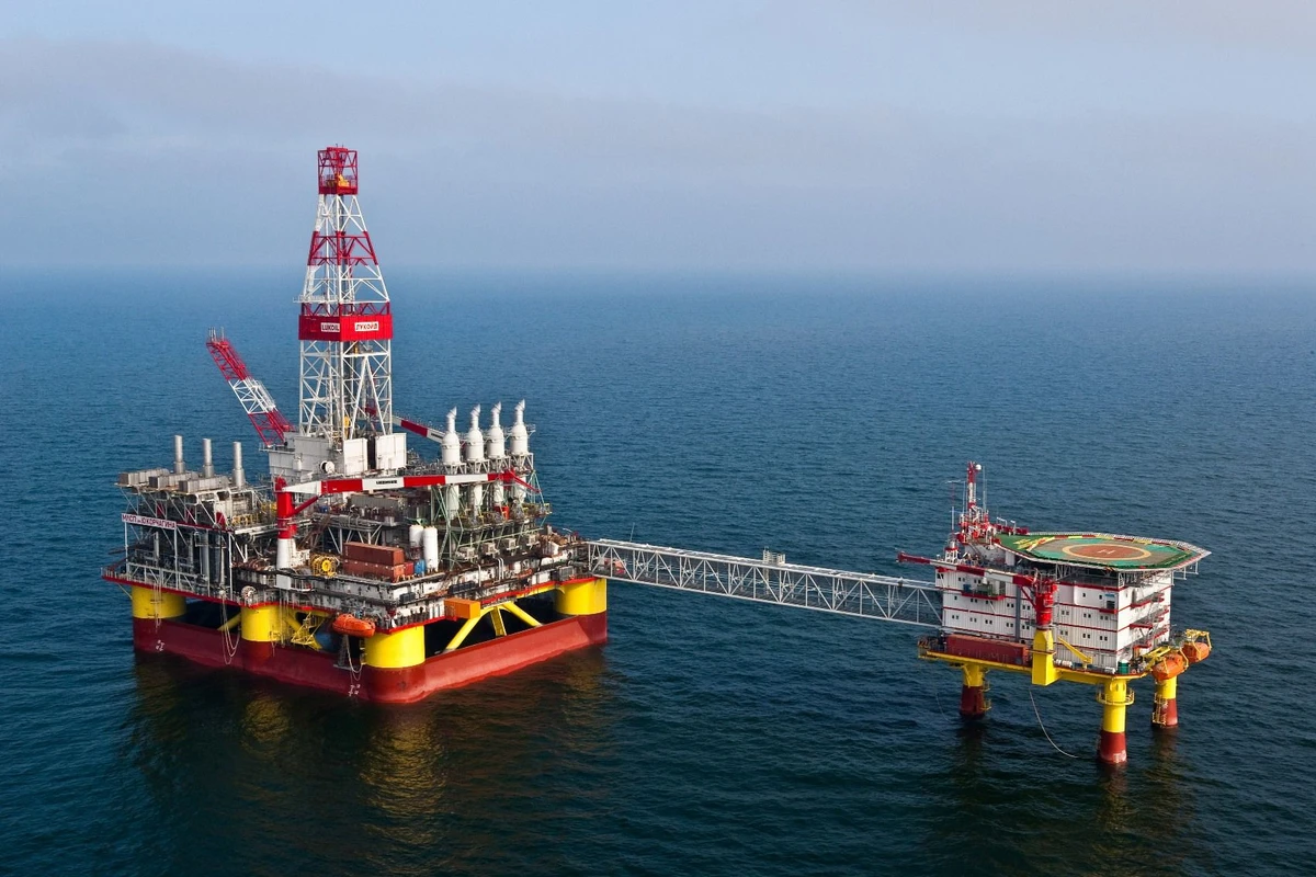 SOCAR: Работающие в море наши сотрудники не пострадали