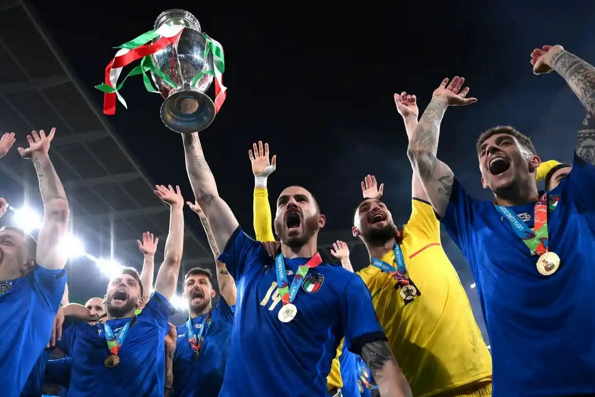 Футбольный фанат сделал оригинальное тату после финала Евро-2020 - ФОТО