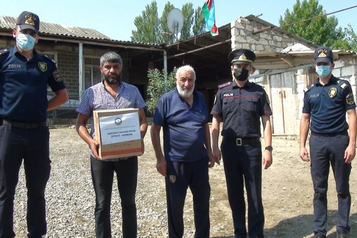 Polislər bayramda şəhid ailələrini ziyarət ediblər - FOTO