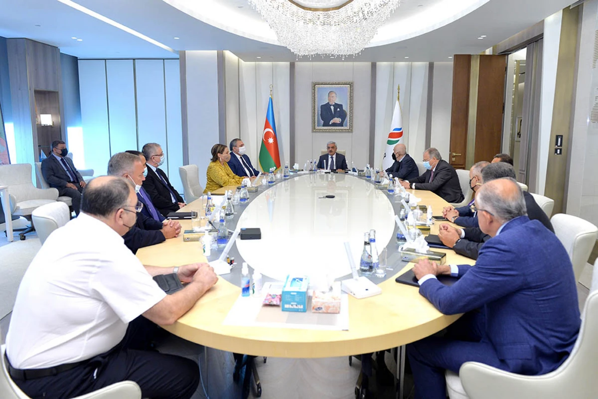 SOCAR-ın vəzifədən azad olunan rəhbər şəxsləri ilə GÖRÜŞ SOCAR-ın vəzifədən azad olunan rəhbər şəxsləri ilə GÖRÜŞ