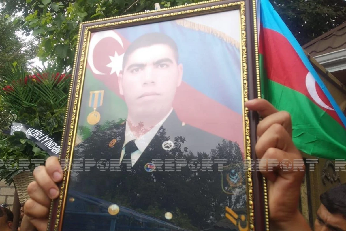 Snayperlə vurulan şəhid Fərman Yaqublu dəfn edildi - YENİLƏNİB - FOTO