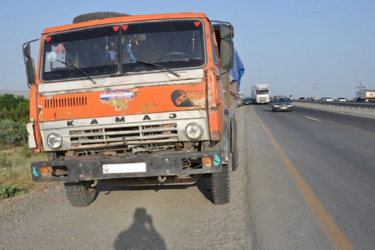 KamAzla avtobus toqquşub - 5 nəfər xəsarət alıb