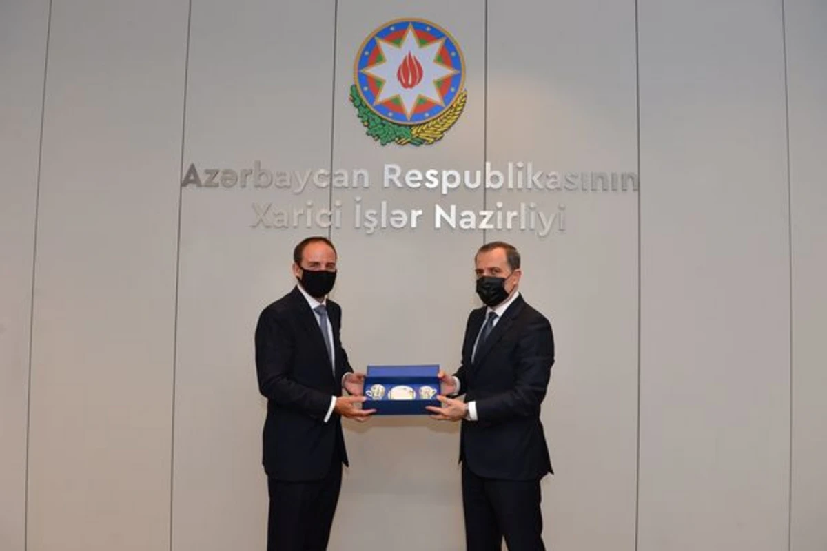 Ceyhun Bayramov Edvard Karvardini qəbul etdi