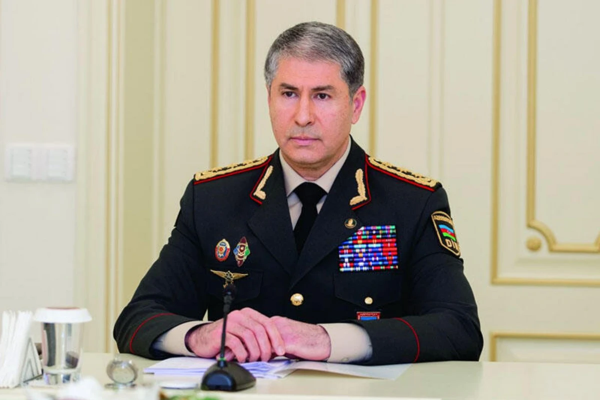 Vilayət Eyvazov polis rəisini vəzifəsindən azad etdi Vilayət Eyvazov polis rəisini vəzifəsindən azad etdi