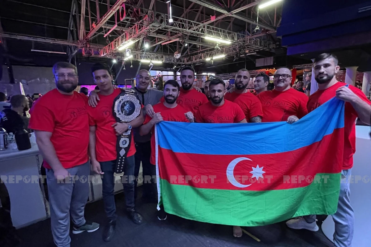 Azərbaycanlı idmançı Elgün Xanoğlanlı ABŞ-da qaydasız döyüşdə qalib olub - VİDEO Azərbaycanlı idmançı Elgün Xanoğlanlı ABŞ-da qaydasız döyüşdə qalib olub - VİDEO
