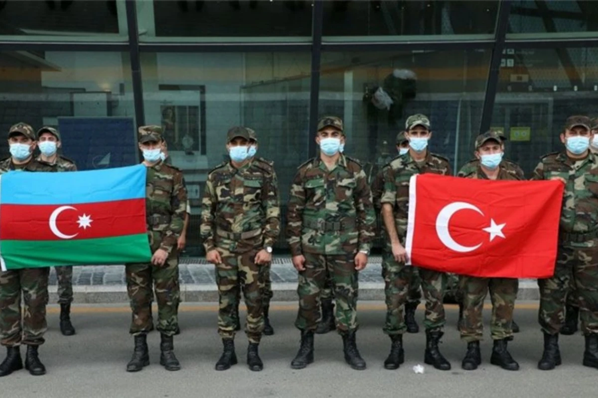 FHN-in növbəti yanğın-xilasetmə qrupu Türkiyəyə doğru hərəkət edir - VİDEO