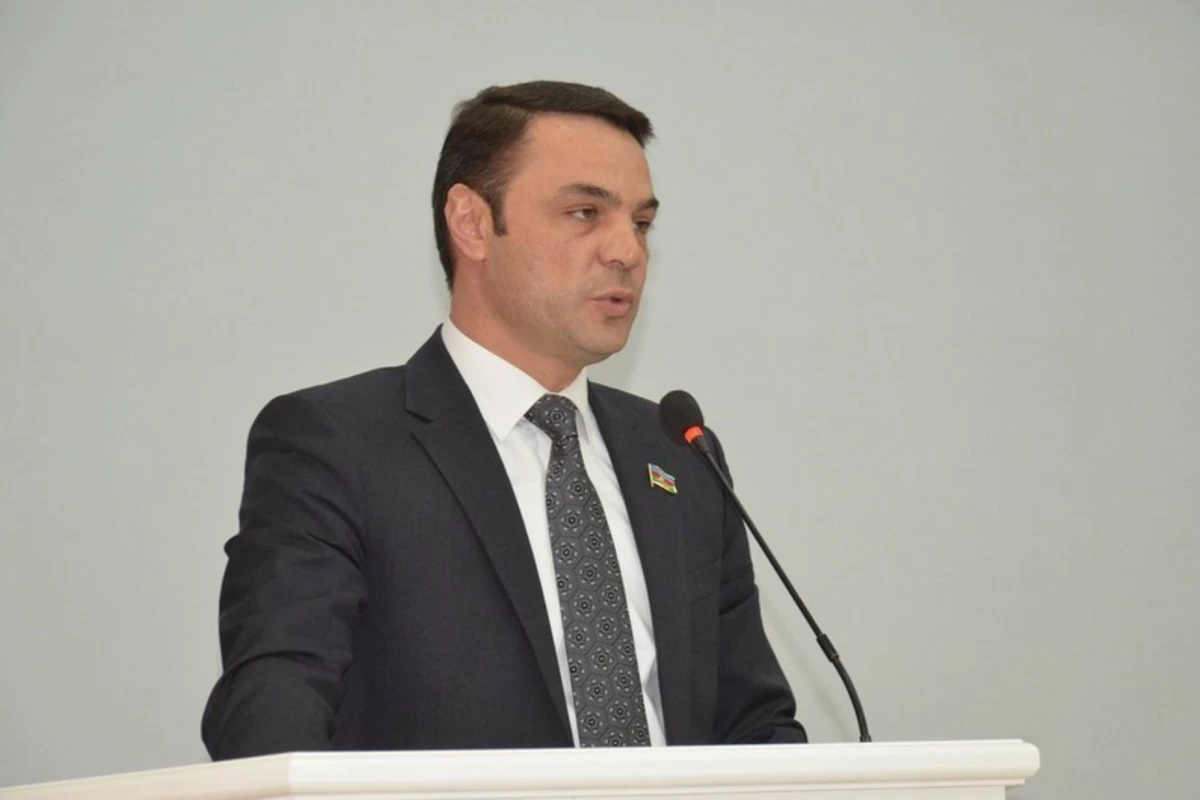 Polisi döyən deputat Eldəniz Səlimov üzr istədi: Səhv etmişəm