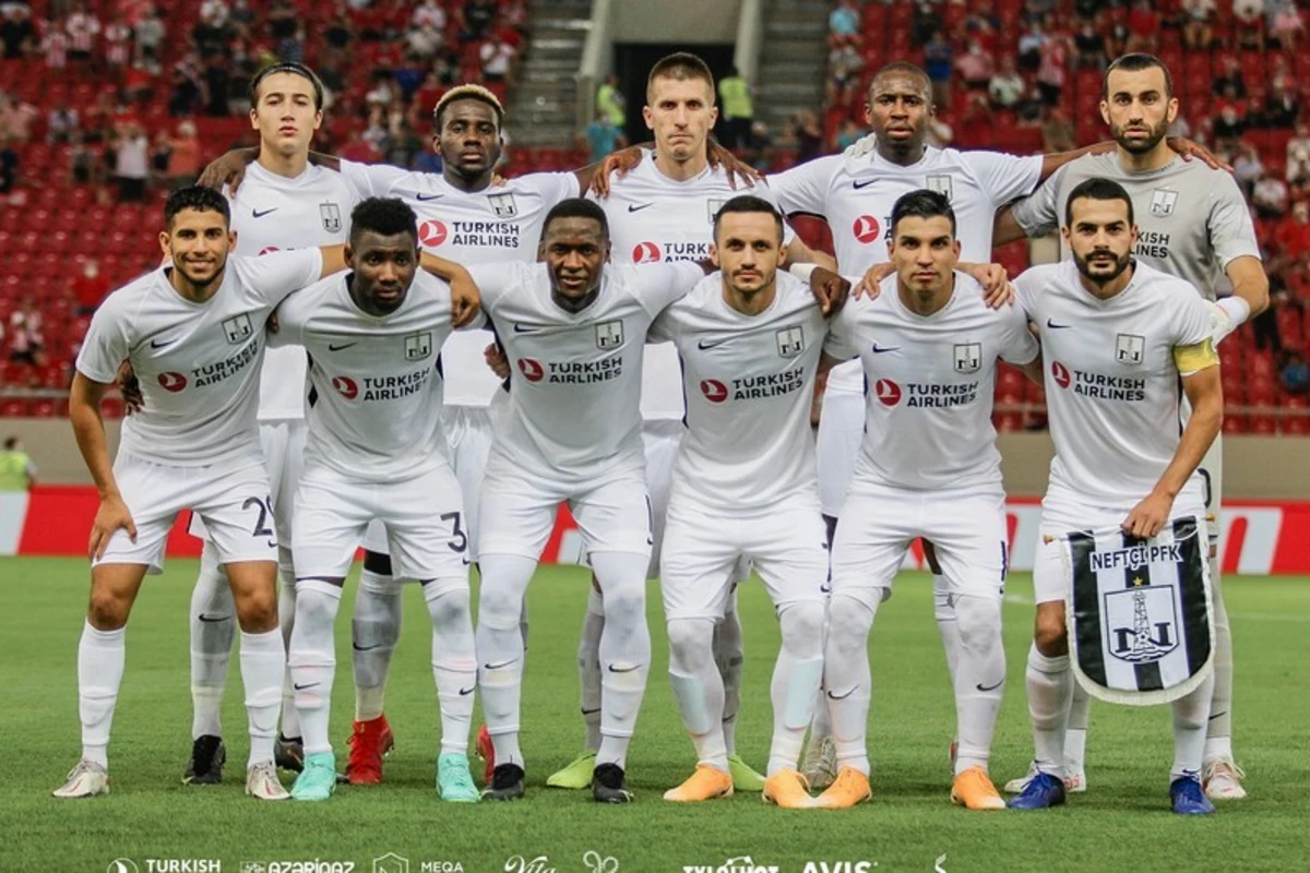 Neftçi Fənərbağçaya potensial rəqib oldu