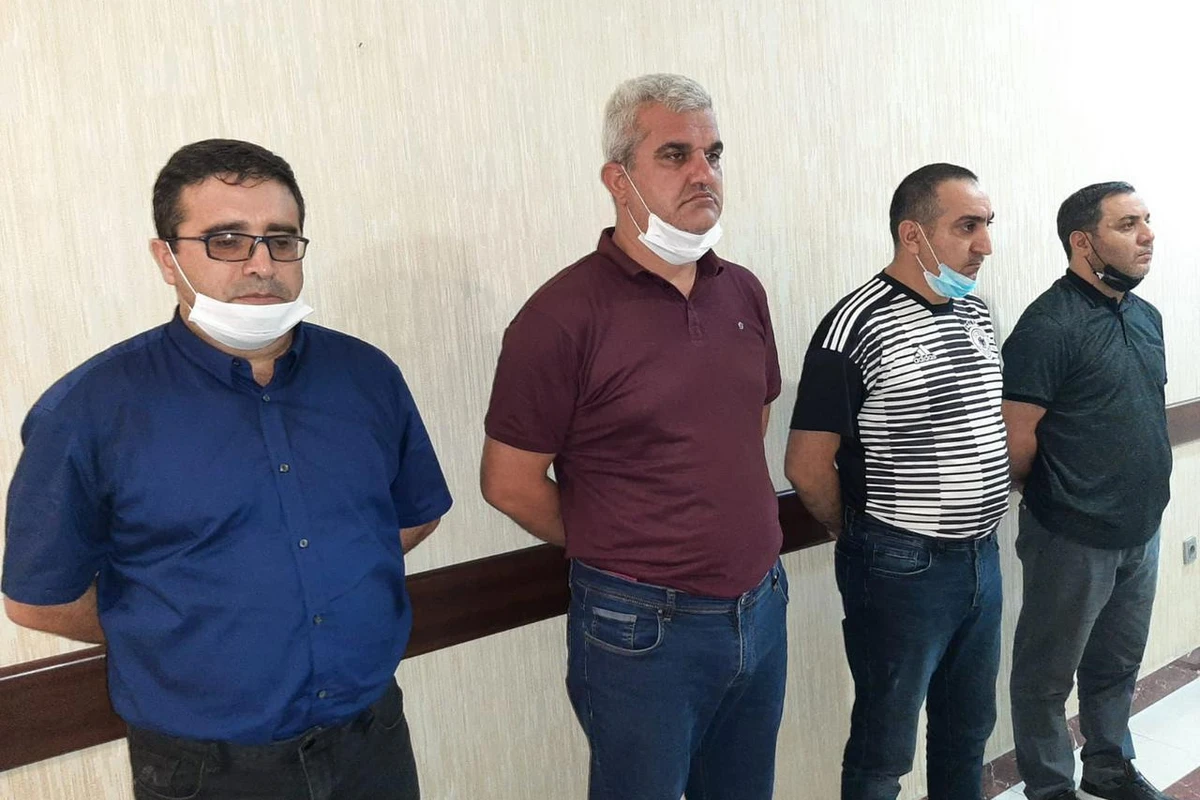 “İnfiniti” və “Extra” gecə klublarının rəhbərləri həbs olundu - FOTO “İnfiniti” və “Extra” gecə klublarının rəhbərləri həbs olundu - FOTO