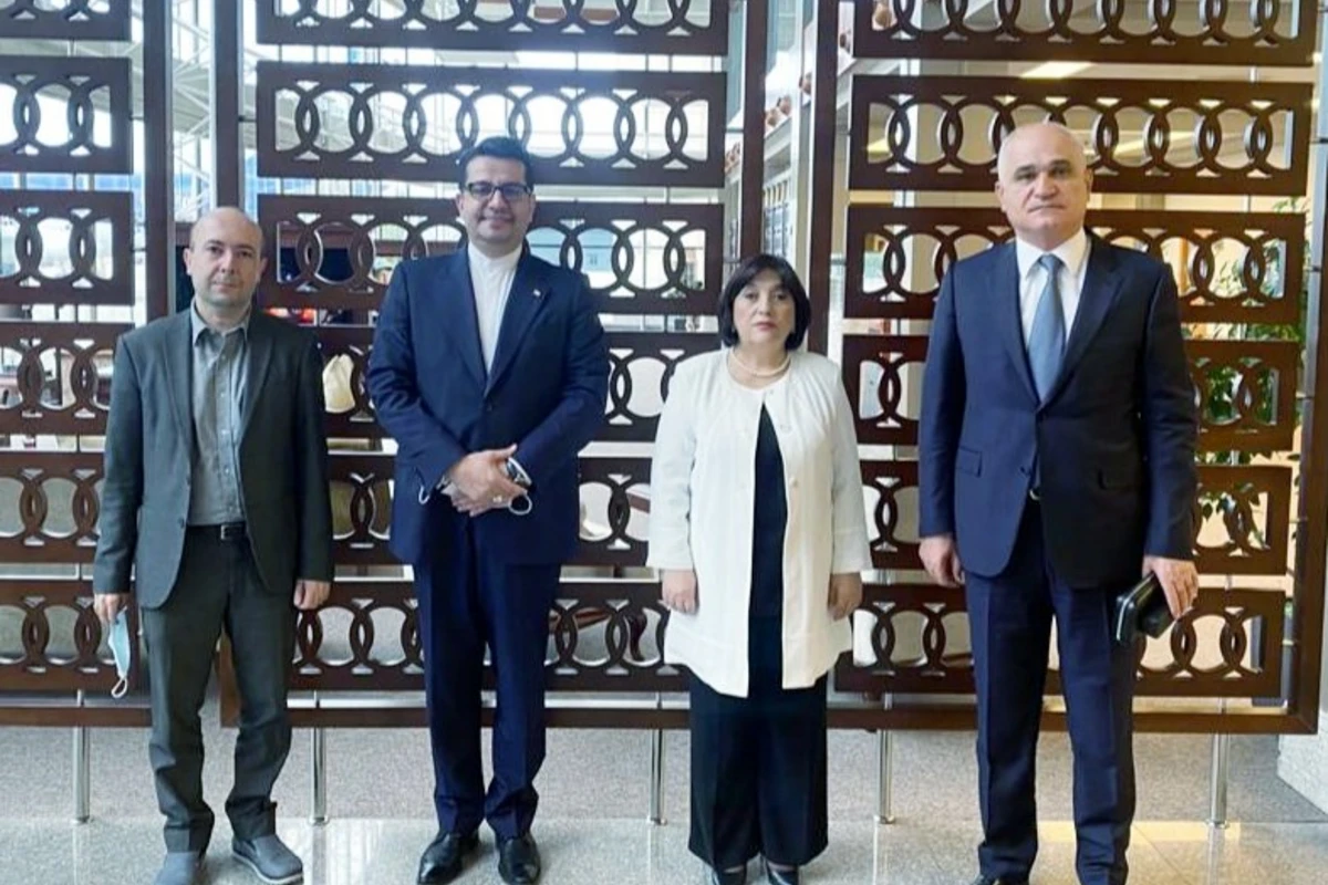 Azərbaycan nümayəndə heyəti İrana gedib
