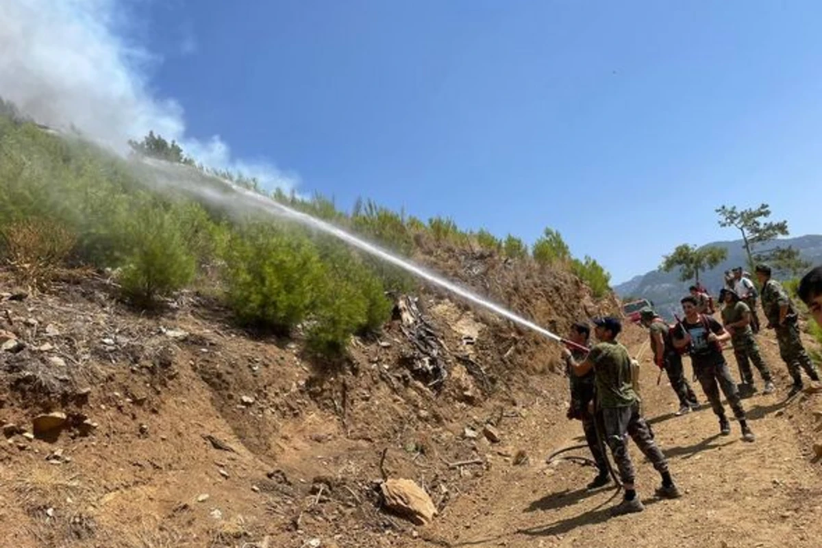 Türkiyədə yanğınla mübarizə aparan FHN əməkdaşlarının yeni görüntüləri - FOTO/VİDEO
