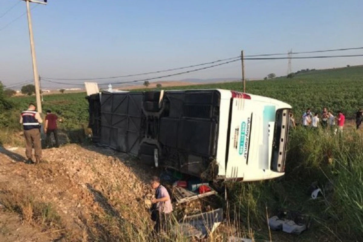В Турции в ДТП с пассажирским автобусом погибли 14 человек