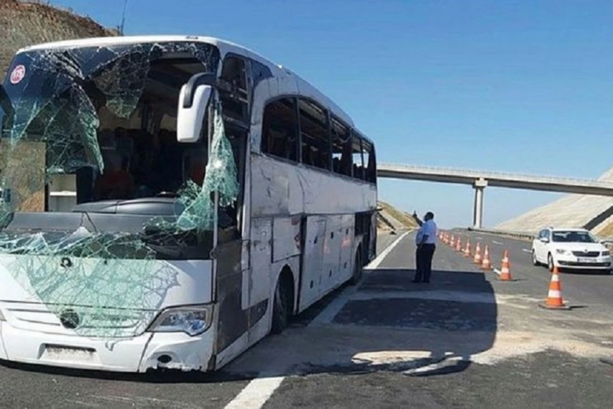 Türkiyədə sərnişin avtobusu aşdı: 14 nəfər öldü