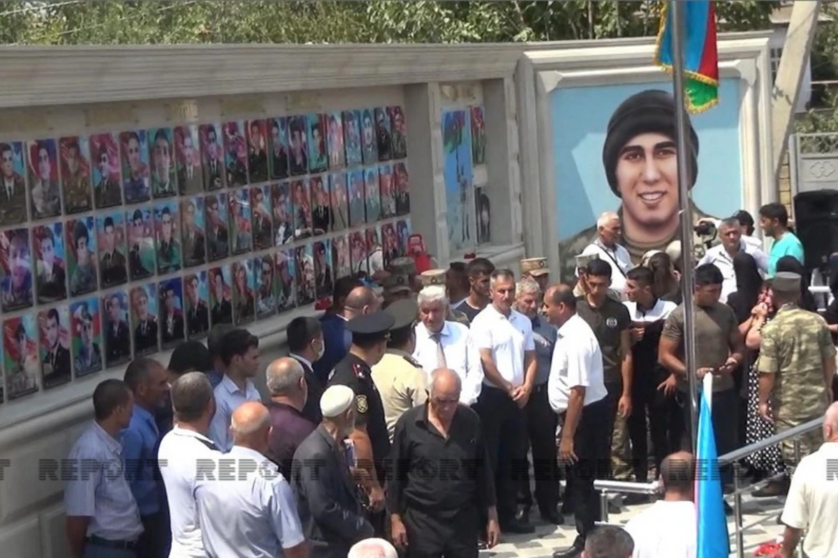 Biləsuvarda Şəhidlər xatirə kompleksinin açılışı olub - FOTO