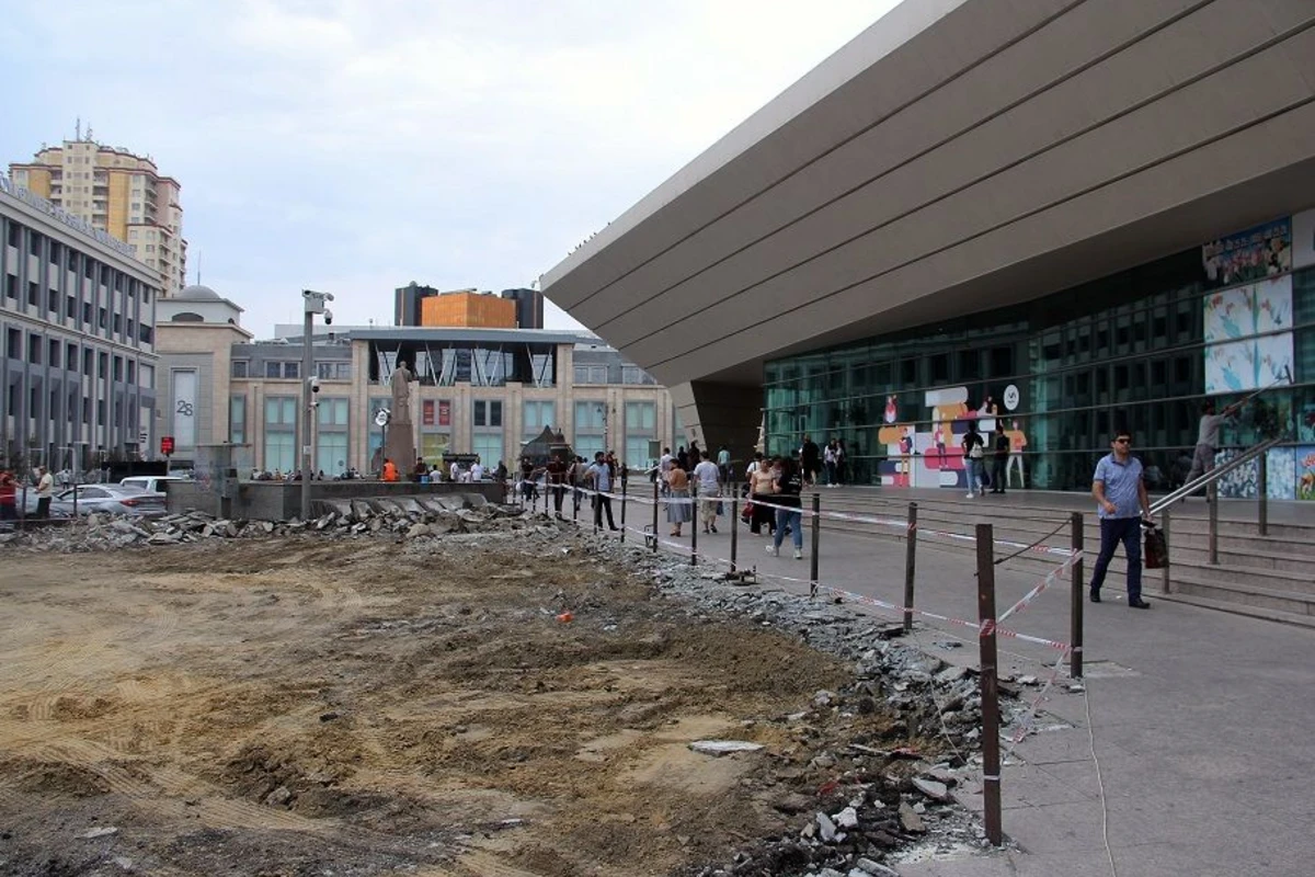 Bakı metrosunda daha bir yenilik - FOTO Bakı metrosunda daha bir yenilik - FOTO