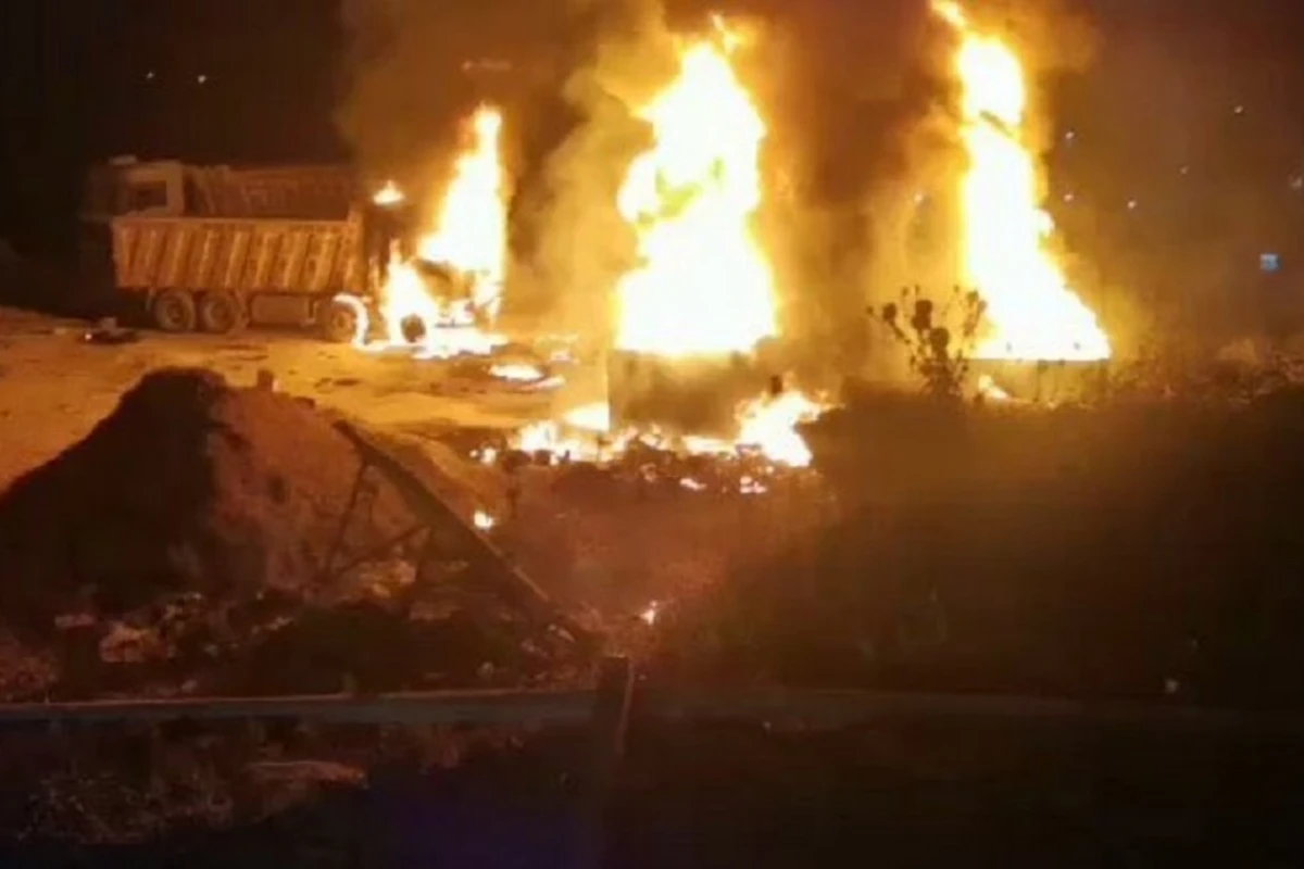 Livanda tankerdə partlayış: 22 ölü, 80 yaralı var - FOTO/VİDEO