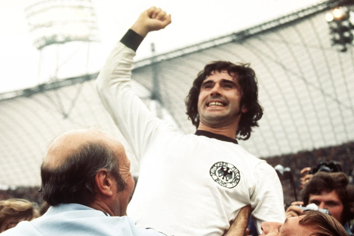 Dünya çempionu Herd Müller vəfat edib Dünya çempionu Herd Müller vəfat edib