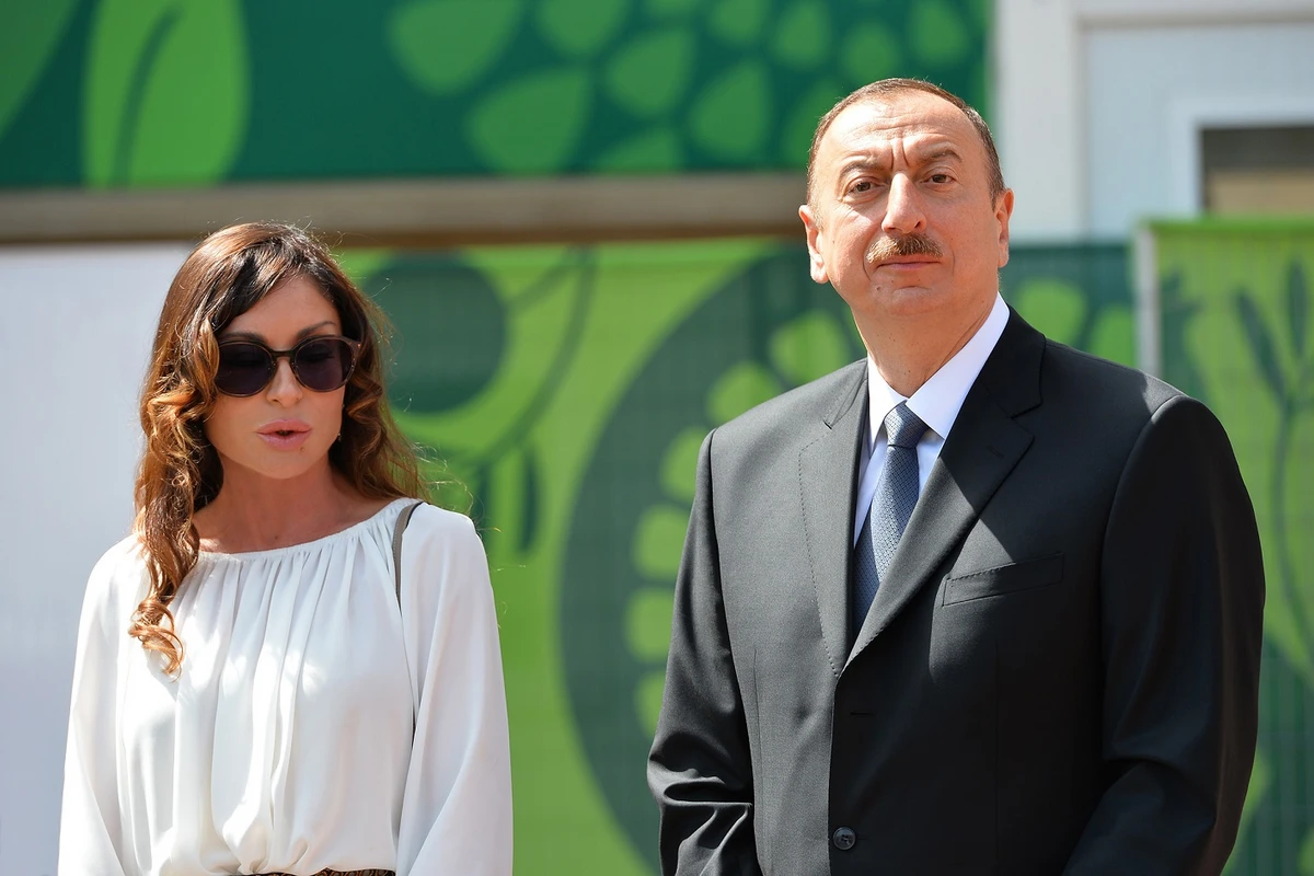 Prezident və Birinci vitse-prezident “İstisu”da olublar – VİDEO