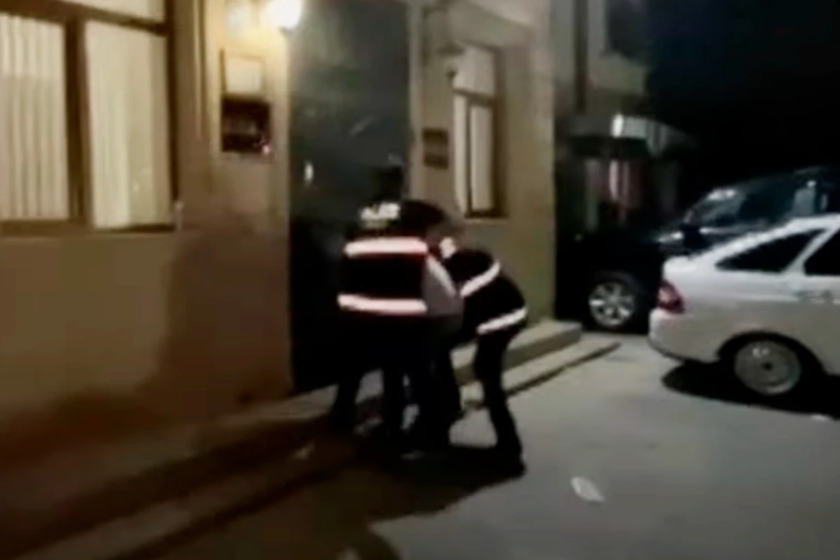 Полиция провела крупную операцию в Баку: задержаны 20 человек - ВИДЕО