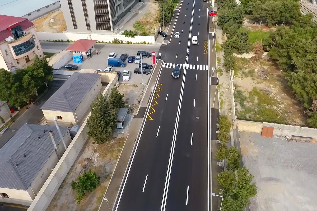 Paytaxtın ən böyük yollarından biri təmir olundu - FOTO Paytaxtın ən böyük yollarından biri təmir olundu - FOTO