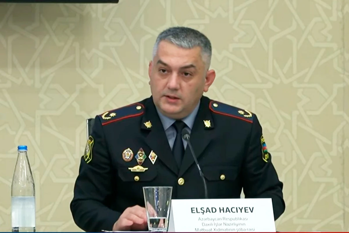Elşad Hacıyev: “Mülki geyimdə polislər də qəfil yoxlamalar keçirəcək” Elşad Hacıyev: “Mülki geyimdə polislər də qəfil yoxlamalar keçirəcək”
