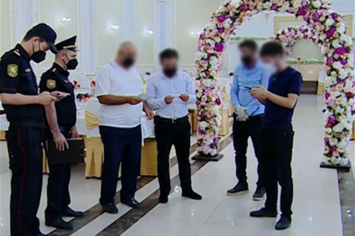 Стало известно число граждан, не допущенных в выходные дни на свадьбы