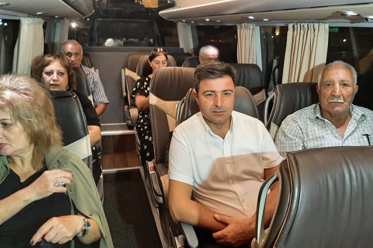 Bir qrup Şuşa sakininin Şuşa şəhərinə səfəri təşkil olunub - FOTO