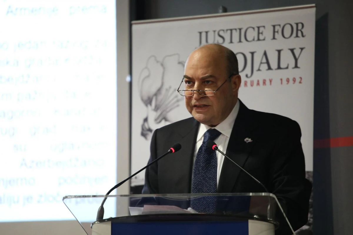 Eldar Həsənovun məhkəməsi başlayır Eldar Həsənovun məhkəməsi başlayır