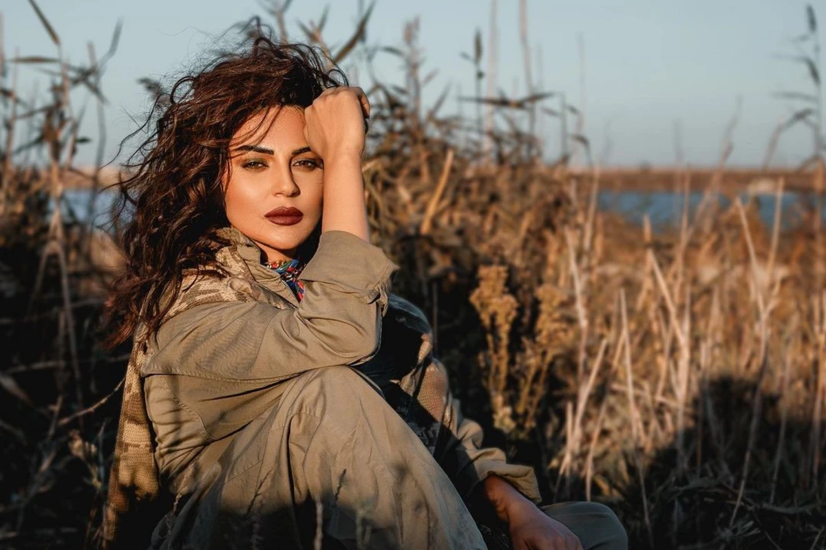 Gülay Zeynallı: “Mən o tərbiyənin yiyəsi deyiləm ki...” - FOTO Gülay Zeynallı: “Mən o tərbiyənin yiyəsi deyiləm ki...” - FOTO