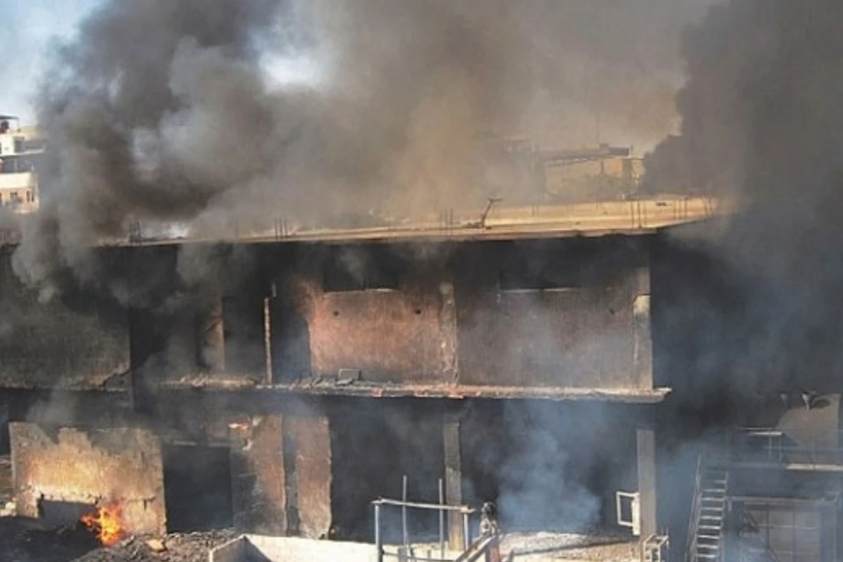 Pakistanda fabrikdə partlayış, 16 ölü