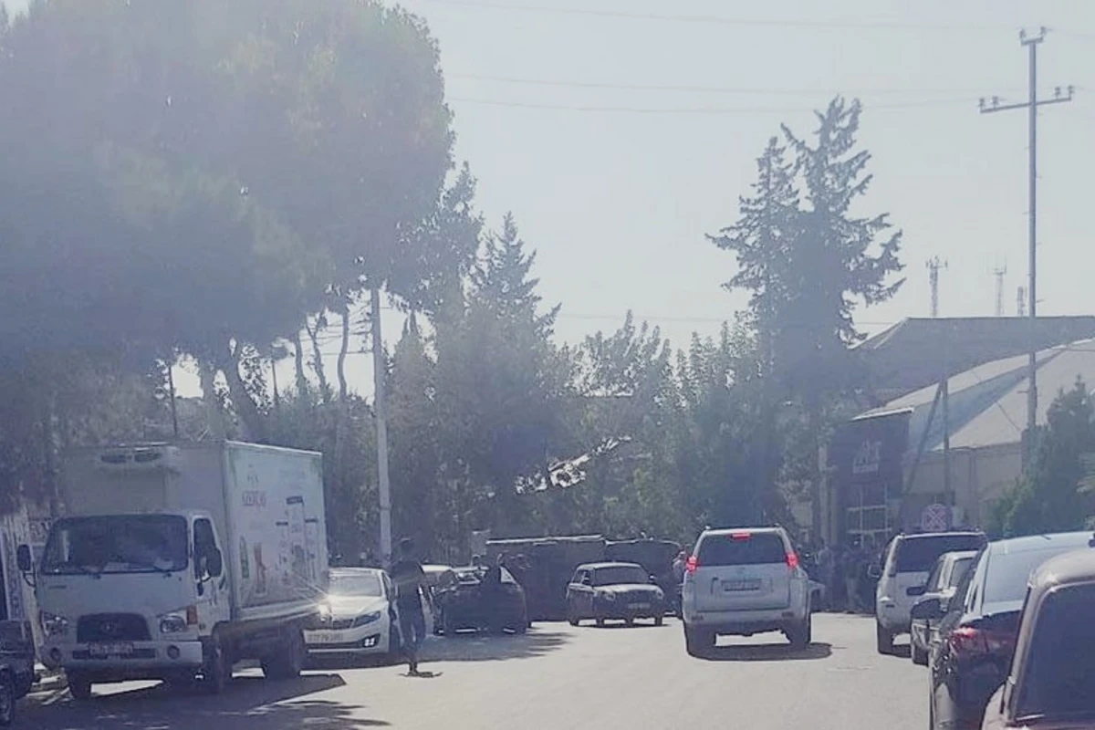 Qazaxda yük maşını aşıb, xəsarət alan var