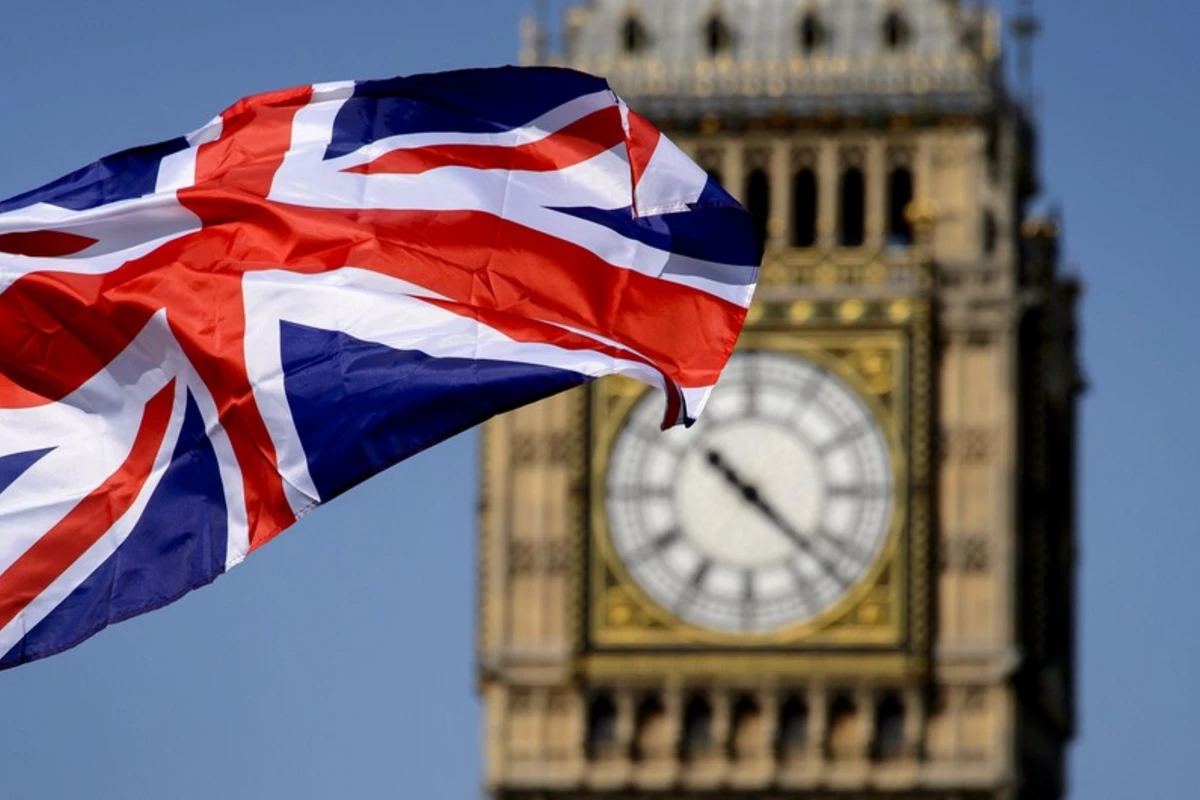 Böyük Britaniya Əfqanıstandan qoşunların çıxarılması əməliyyatını başa çatdırıb