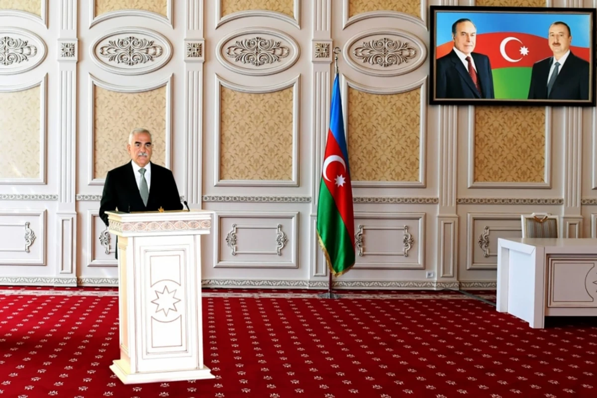 Ali Məclis payız-qış mövsümünə hazırlıqla bağlı müşavirə keçirib Ali Məclis payız-qış mövsümünə hazırlıqla bağlı müşavirə keçirib