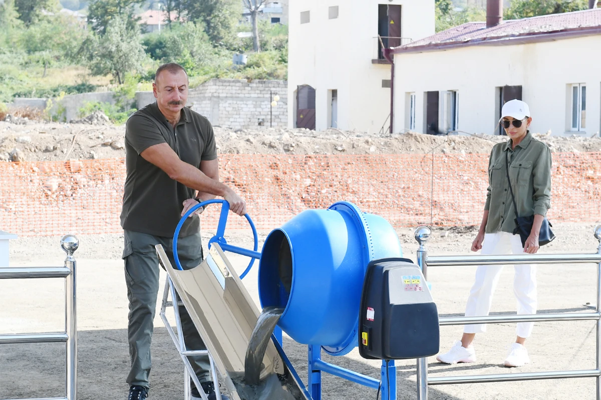 Şuşada “Otel və Konfrans Mərkəzi”nin təməli qoyulub - FOTO/YENİLƏNİB