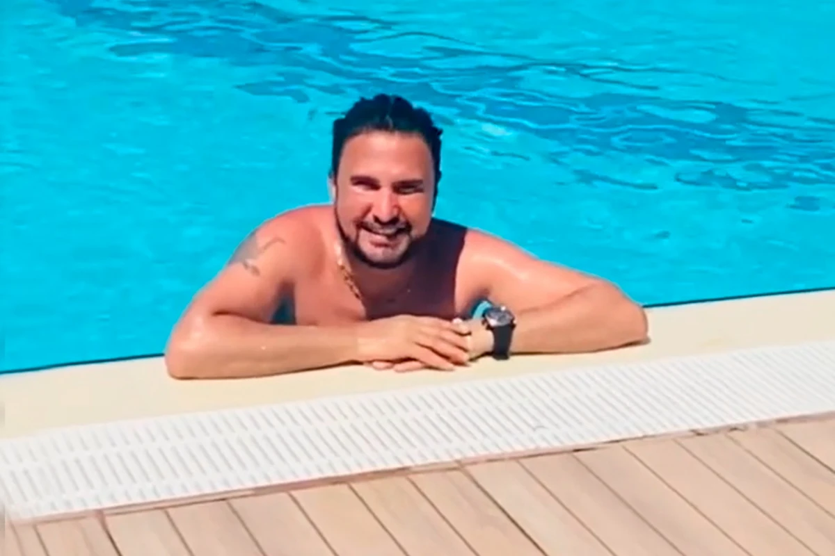 Nadir Qafarzadənin hovuzdakı görüntüləri müzakirələrə səbəb oldu - FOTO/VİDEO Nadir Qafarzadənin hovuzdakı görüntüləri müzakirələrə səbəb oldu - FOTO/VİDEO