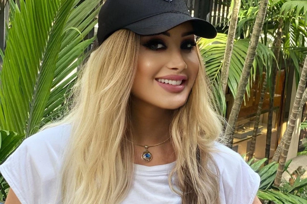 Məleykə Əsədovadan yeni Mayami paylaşımı - FOTO Məleykə Əsədovadan yeni Mayami paylaşımı - FOTO