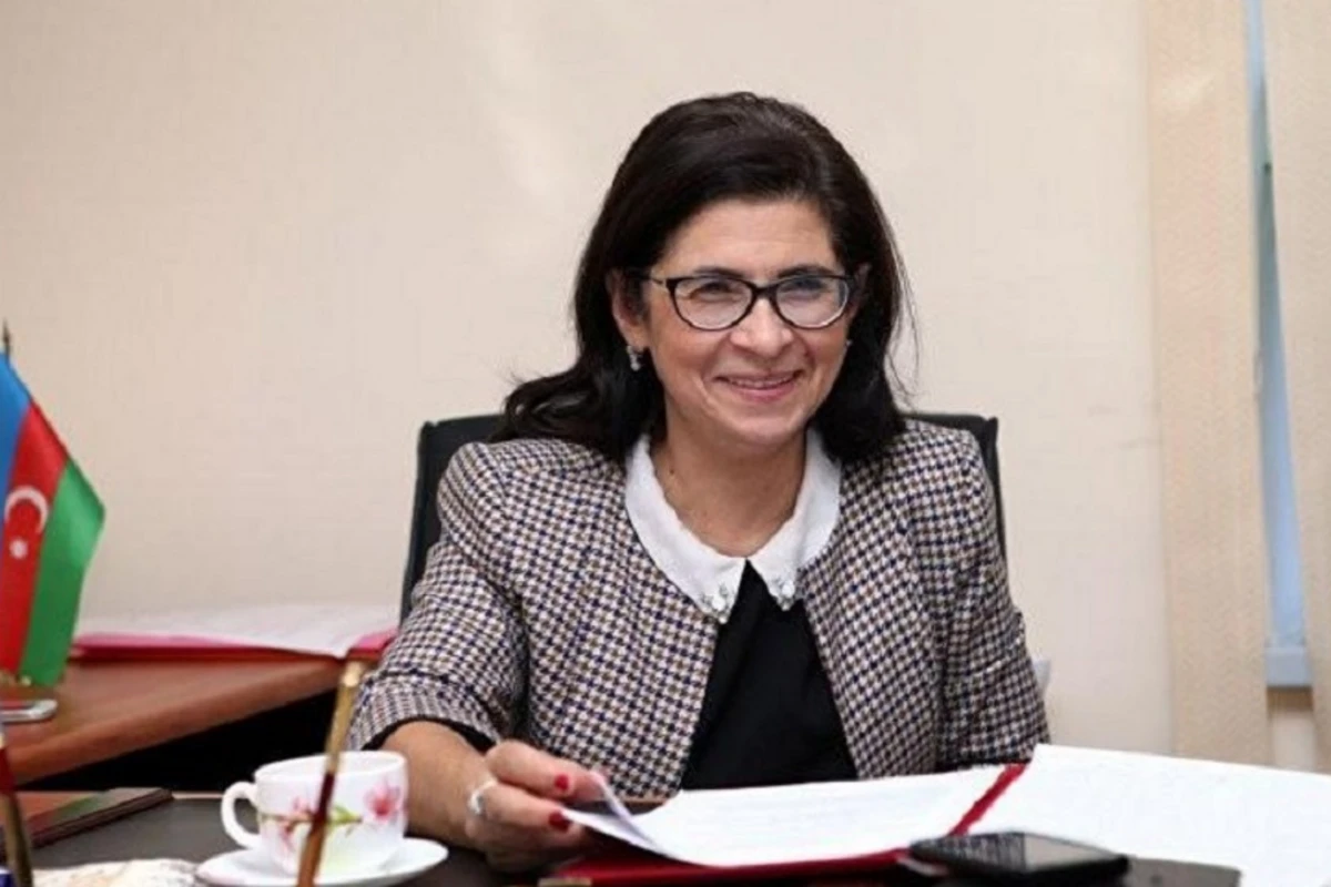 Фарах Алиева награждена орденом Шохрат