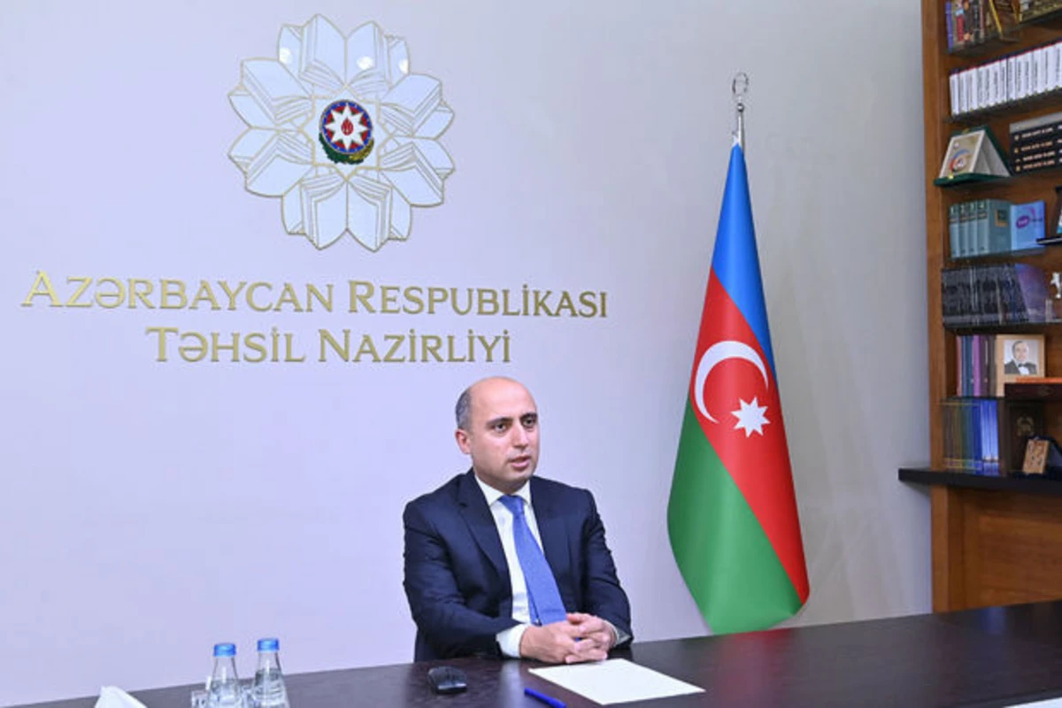 Təhsil naziri rektorlarla görüşdü – FOTO