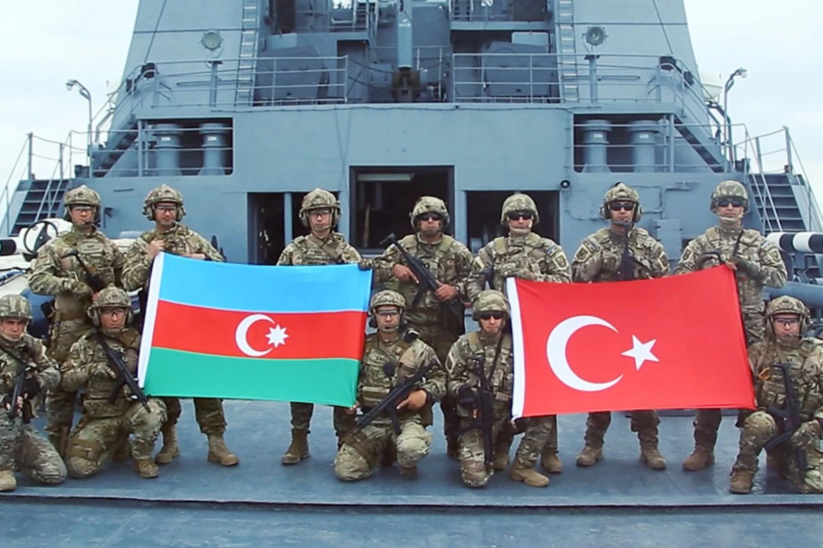 Azərbaycan və Türkiyə xüsusi təyinatlıları gəmini şərti terrorçulardan azad edib - VİDEO