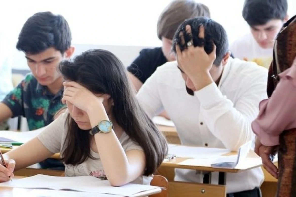 Kolleclərin boş qalan yerlərinə qəbul olunmuş abituriyentlərin siyahısı açıqlanıb