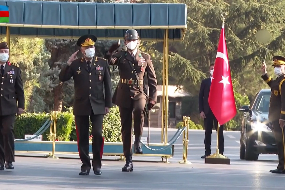 Baş Qərargah rəisi Kərim Vəliyev Türkiyə XTQ-nin komandanı ilə görüşüb - VİDEO