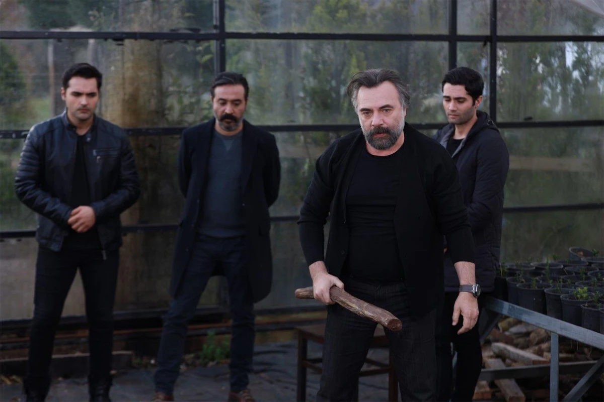 Tanınmış aktyor “Eşkiya dünyaya hükümdar olmaz”da - FOTO Tanınmış aktyor “Eşkiya dünyaya hükümdar olmaz”da - FOTO