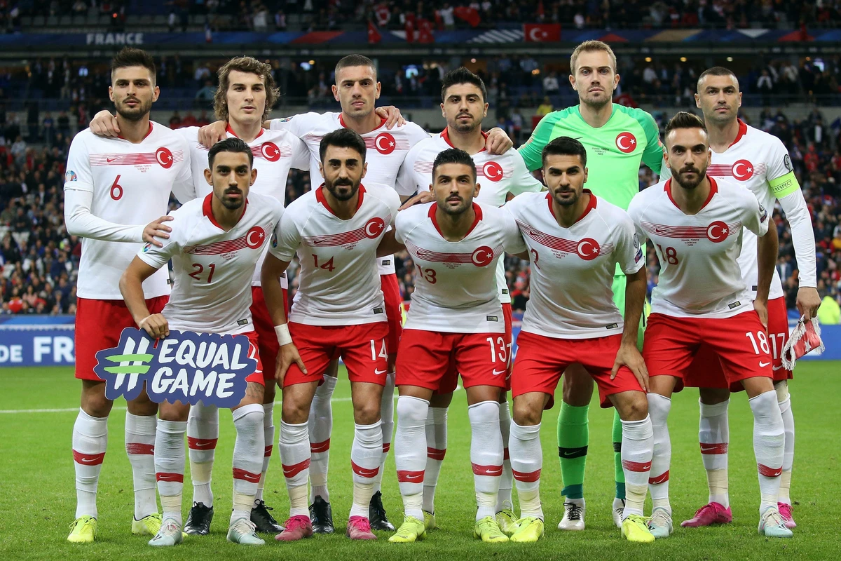 Türkiyə yığması bu məşqçiyə həvalə olunacaq - FOTO