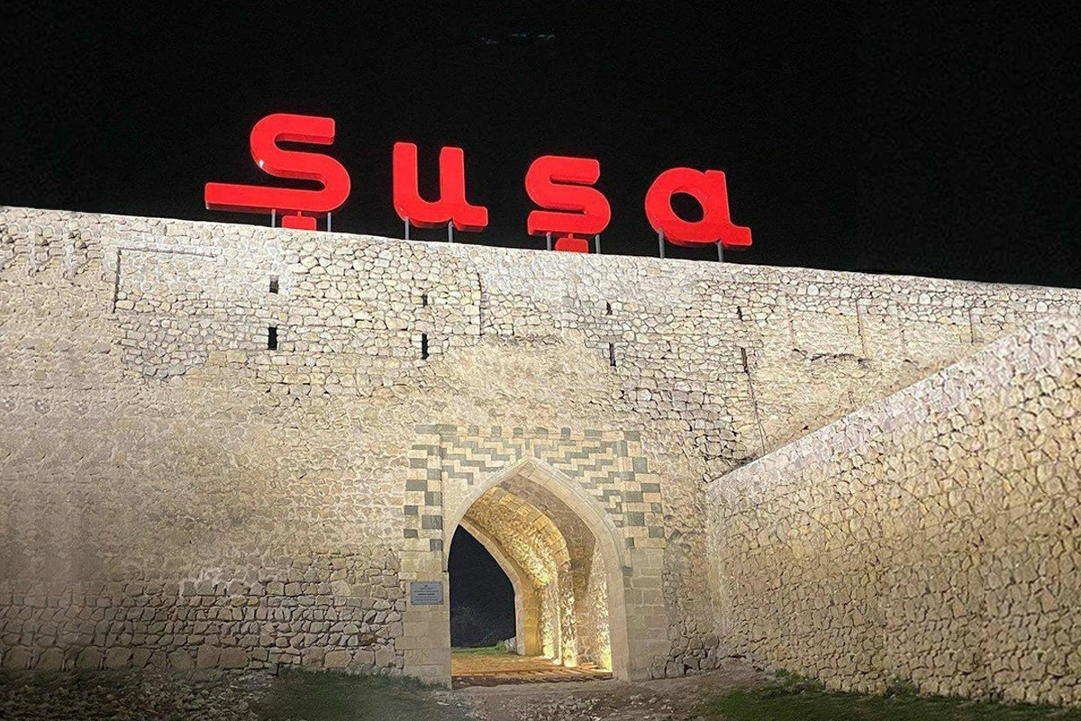 Mədəniyyət xadimləri Şuşada - FOTO Mədəniyyət xadimləri Şuşada - FOTO