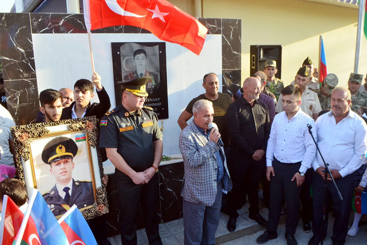 Müdafiə Nazirliyinin təşkilatçılığı ilə şəhid zabitin xatirəsinə tikilən bulağın açılışı olub - VİDEO