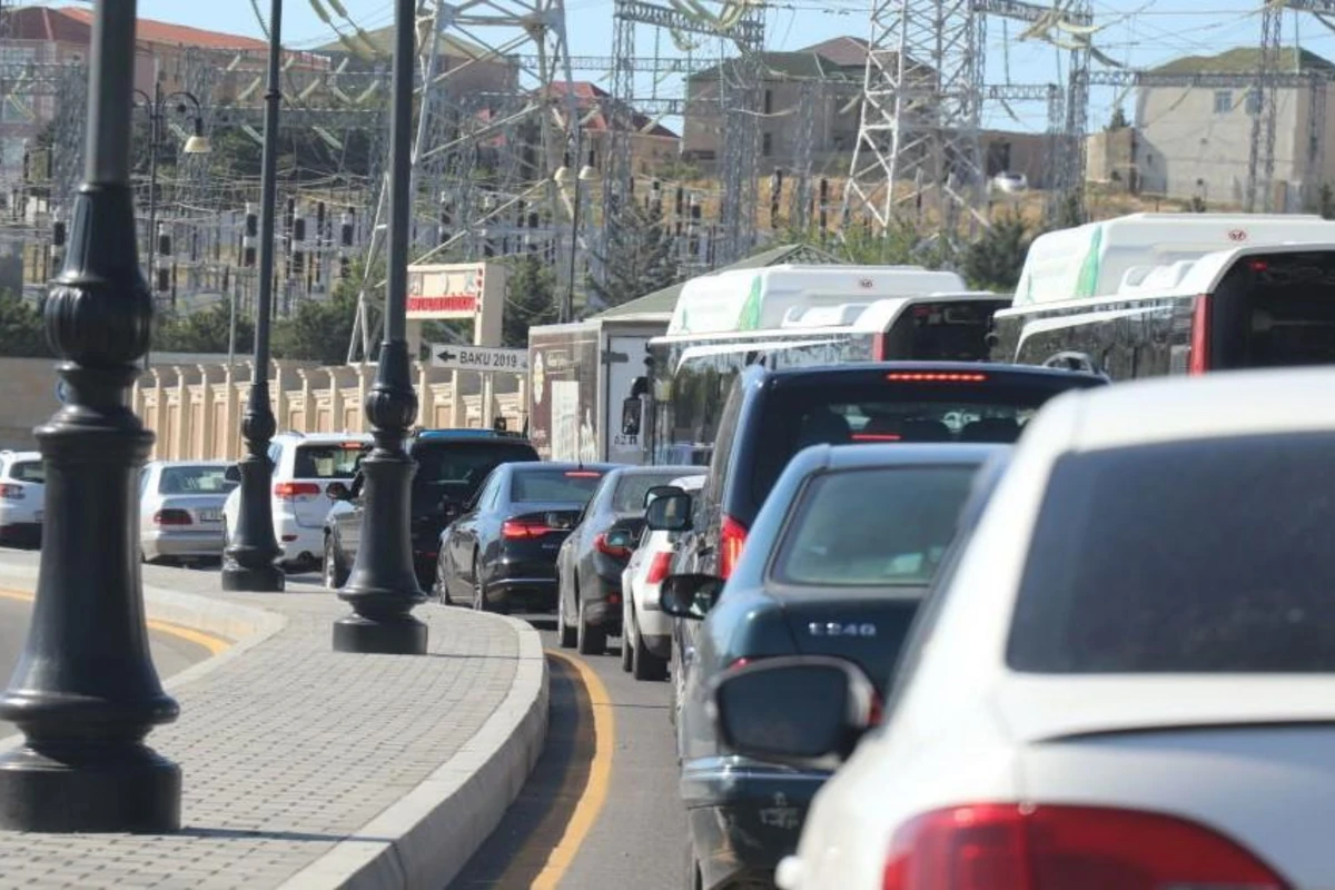 Bakıda bu küçələrdə sıxlıq qeydə alınır - SİYAHI