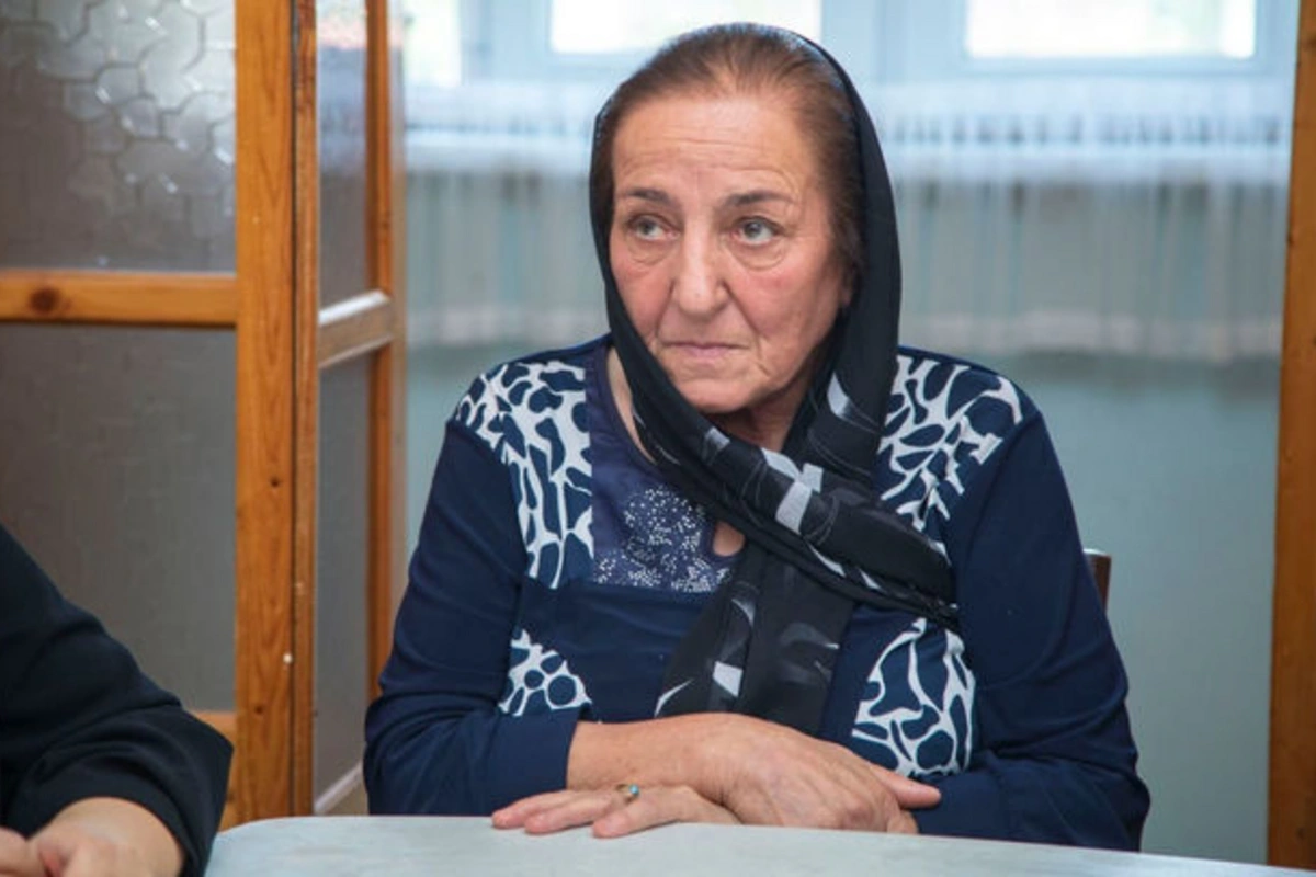 Polad Həşimovun anası: “Ordumuz Azərbaycan xalqının əyilmiş başını düzəltdi” - VİDEO